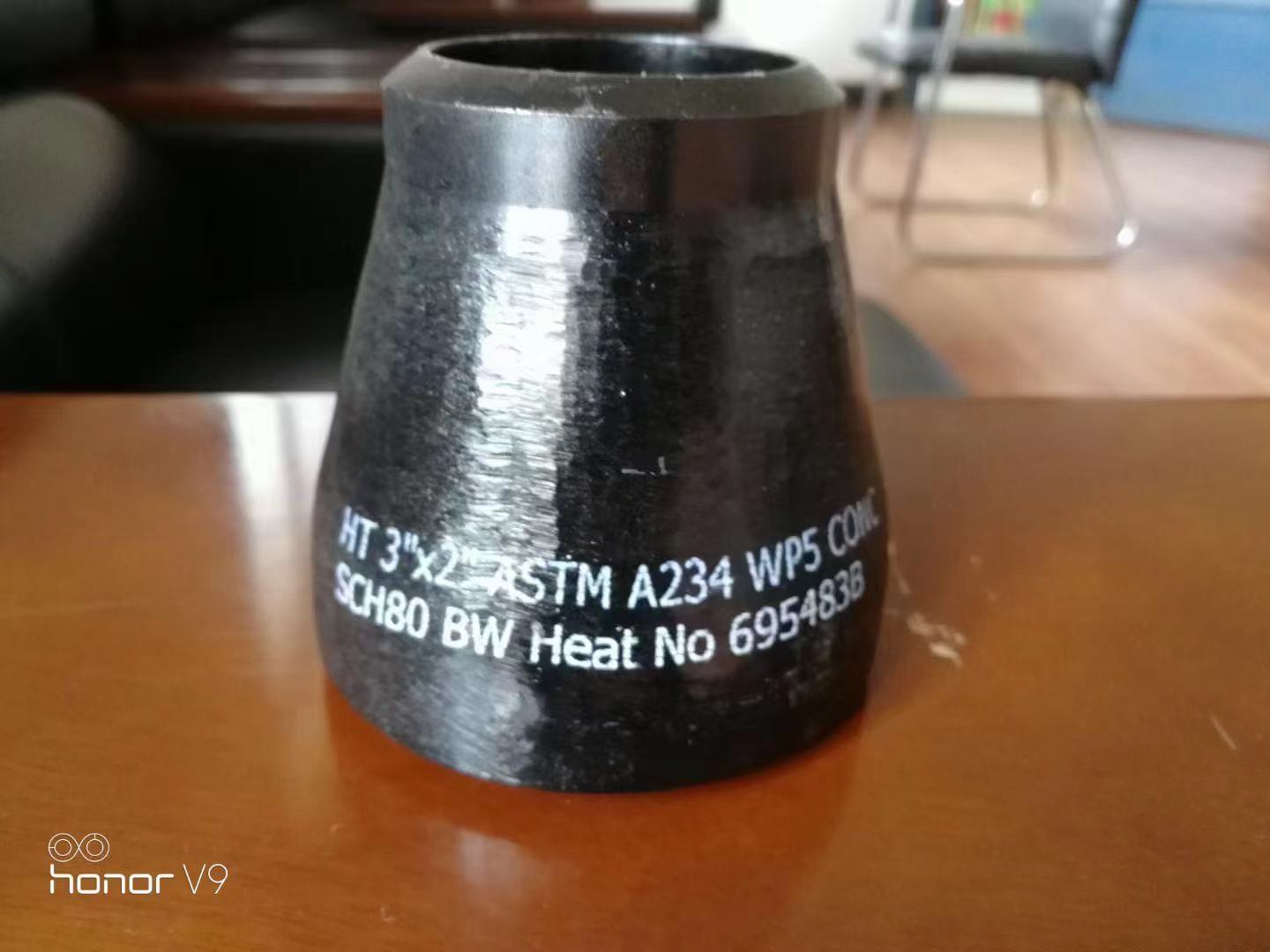 ANSI B16.9 butt welded alloy steel A234 WP5 concentric reducer