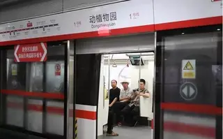 China's Lightest Aluminum Alloy Subway Train Is in Operation