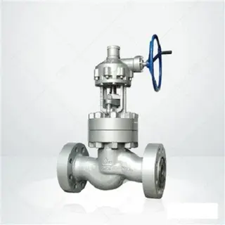 Pressure Seal Globe Valve,  Cast Carbon Steel, Class 600LB, BW RF RTJ End