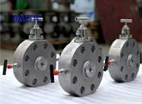 Monoflange, Double Block & Bleed Valves