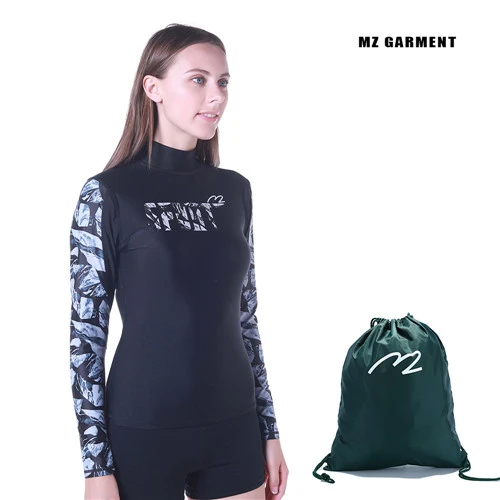 Long sleeve women's rash guard