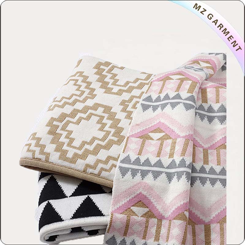 Infants Motif Print Quilt