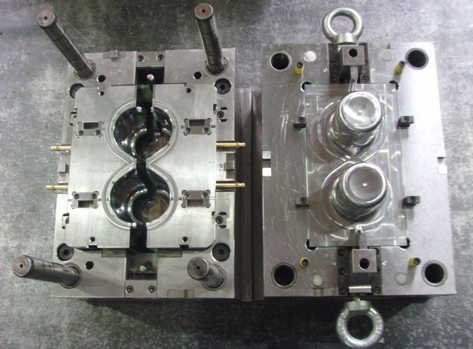 Industrial Plastic Injection Mold, Professional and Custom