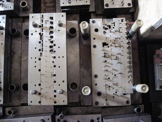 Industrial Metal Stamping Mold, Professional Molding Machine