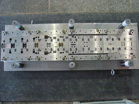 Progressive Metal Stamping Mold