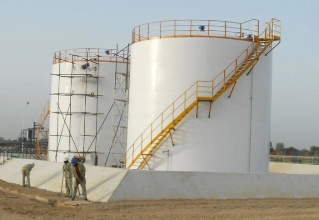 The classification and characteristics of storage tanks