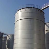 Análisis de confiabilidad sísmica de grandes tanques de almacenamiento