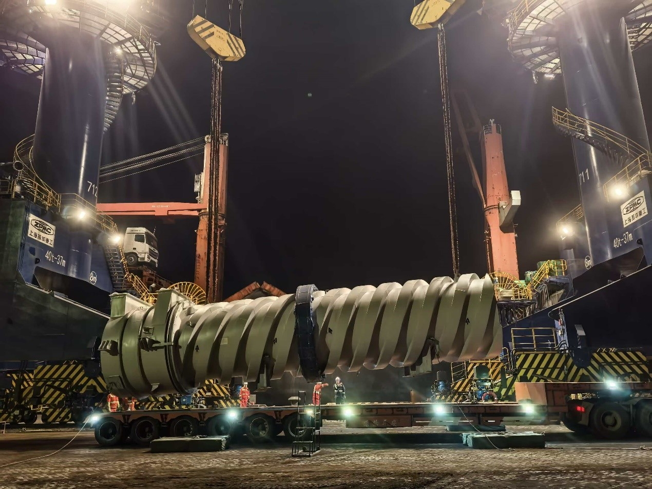 Extra-Large Pressure Vessel