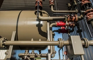 Guide to Oil & Gas Separators: Principles, Types, and Uses