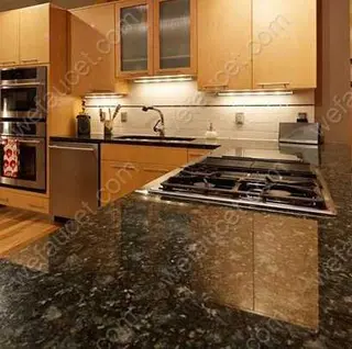 Ubatuba Backsplash Granite Kitchen Countertop