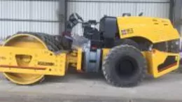 Justsun Truck delivered a road roller to Kenya