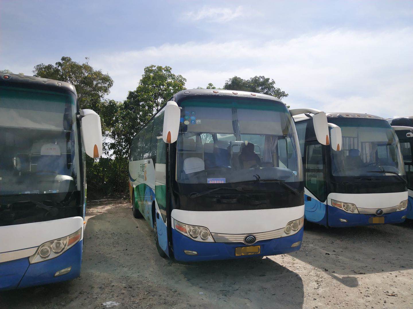 2011 Yutong Refurbished Coach, Odometer 477, Seat 45