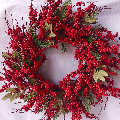 Brown Leaves Red Berries Green Pine Xmas Wreath, 55 CM