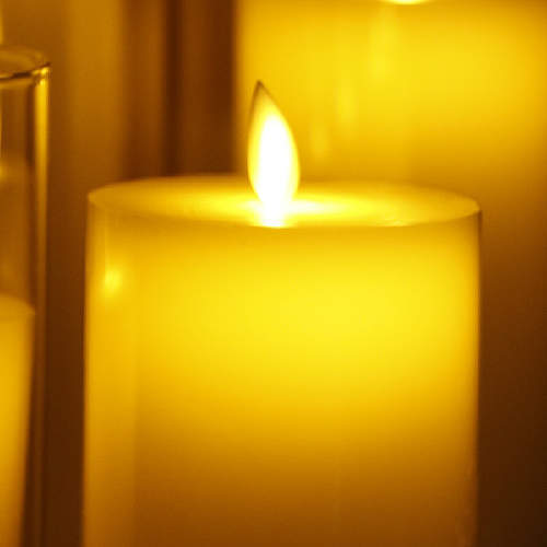 Flickering Flame Effect Battery Candle Auto-Moving Wick LED Pillar Candles Real Wax Or Timer Operated and Remote