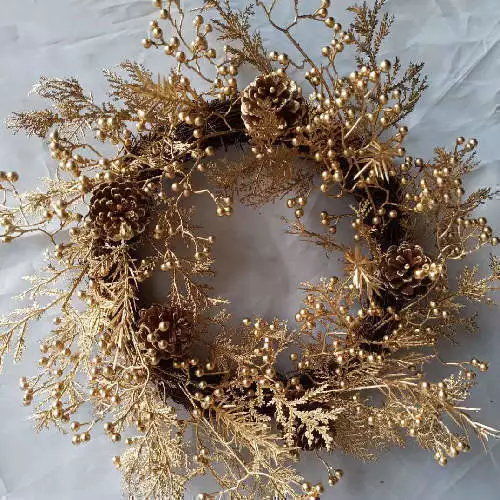 Artificial Christmas Wreath Collection Golden Berries Pinecone, 50 CM