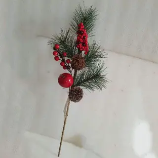 Fake Red Berries Apple Pine Cones Festive Home Decor Flexible Stems, 50 CM
