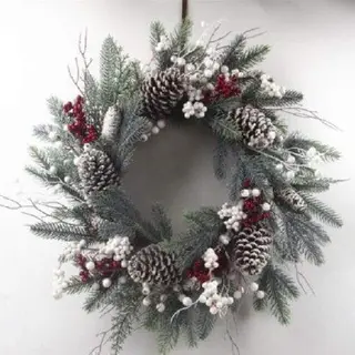 Winter Wreath Pine Cones Berries Decoration Wreath