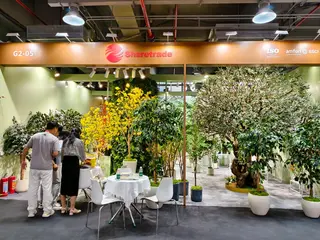 Sharetrade Showcases Premium Artificial Trees at the 52nd Jinhan Fair — Winning the Attention of Global Buyers!