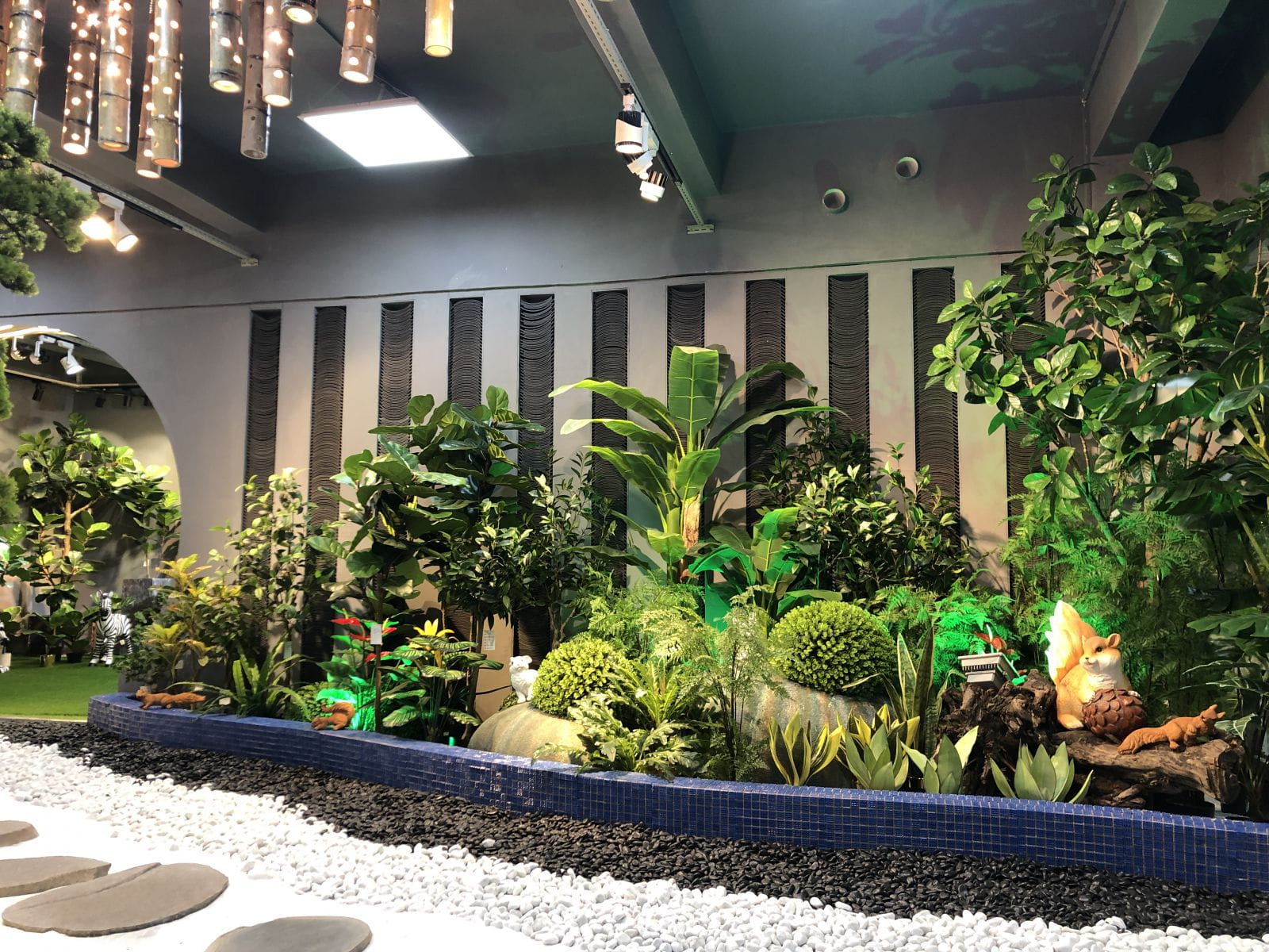 Photograph of Artificial Plants & Trees & Bonsai & Flowers -  up-close-shot (03)