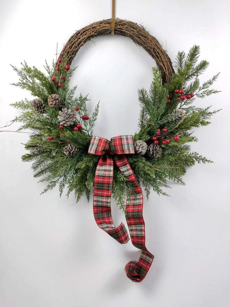 Hanging Decor Pinecones Red Berries With Ribbon Hanging Decor Pinecones Red Berries With Ribbon