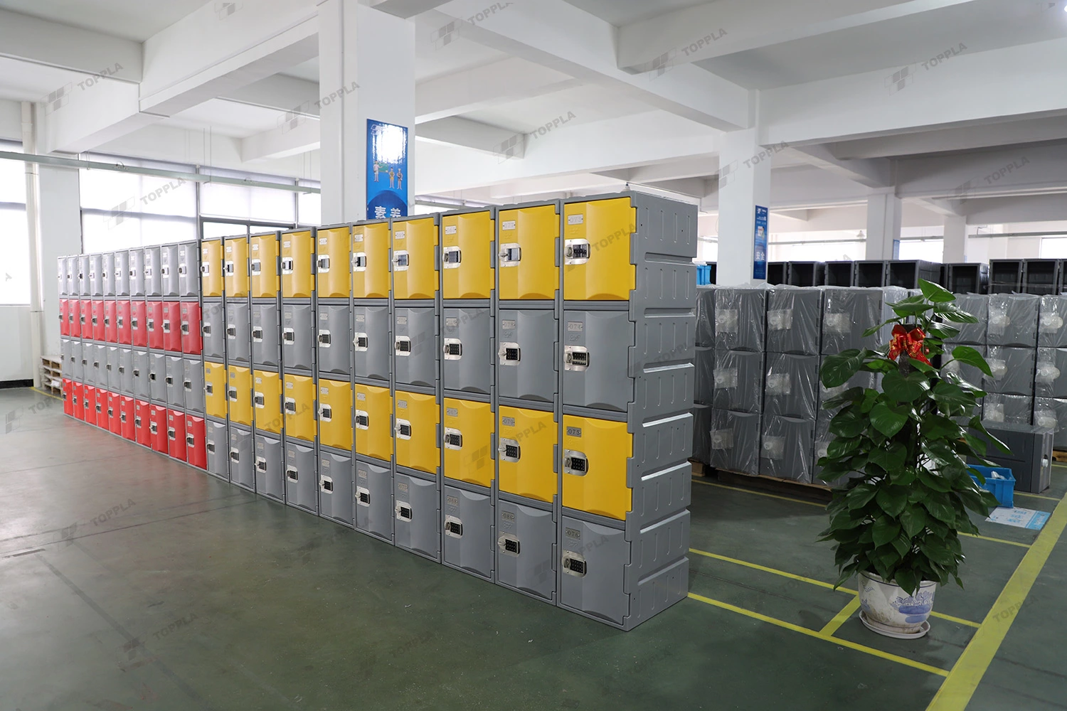 Shipping news: TOPPLA ABS HDPE Plastic Heavy Duty Lockers Export to Europe