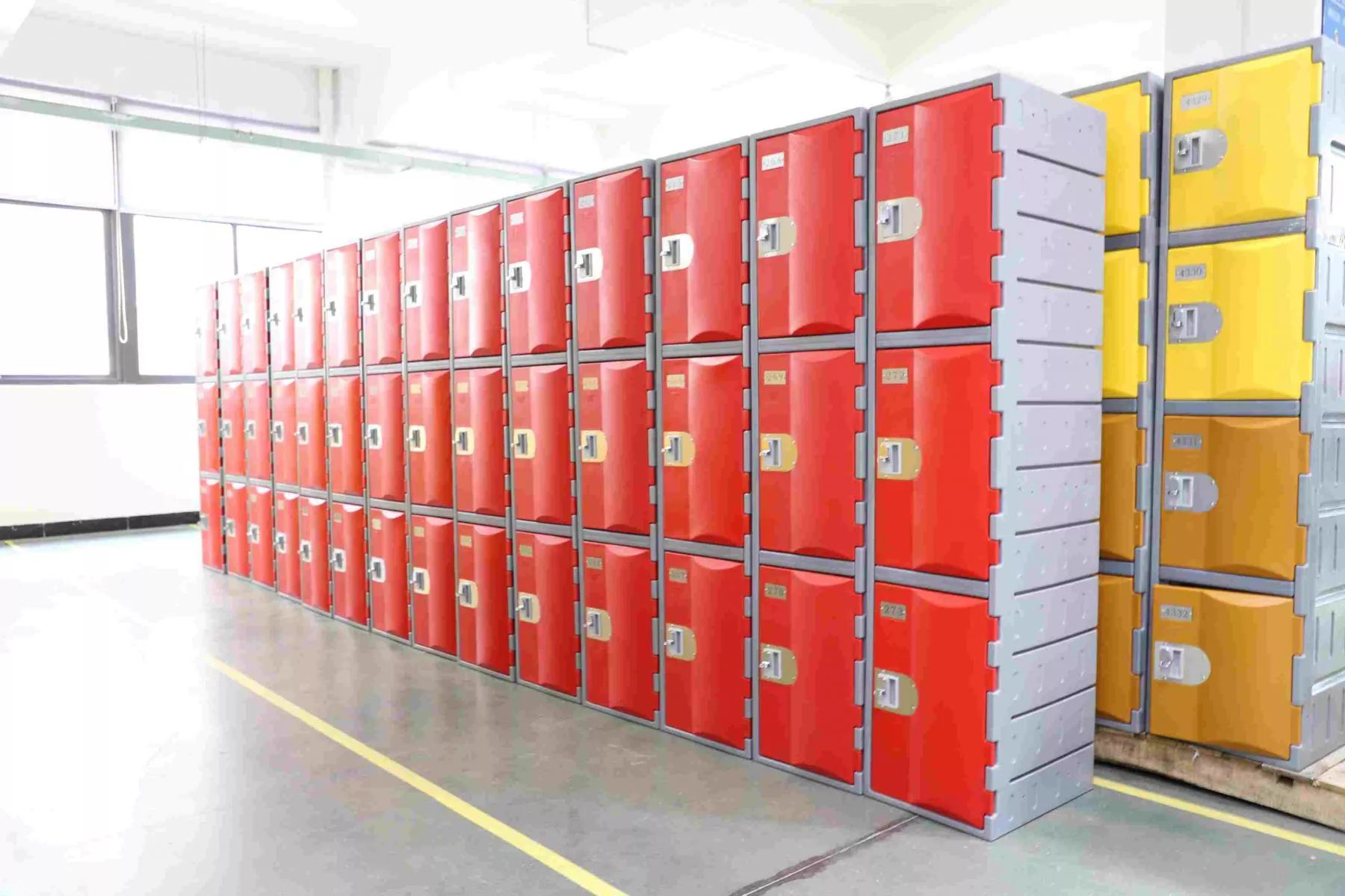 Toppla HDPE lockers