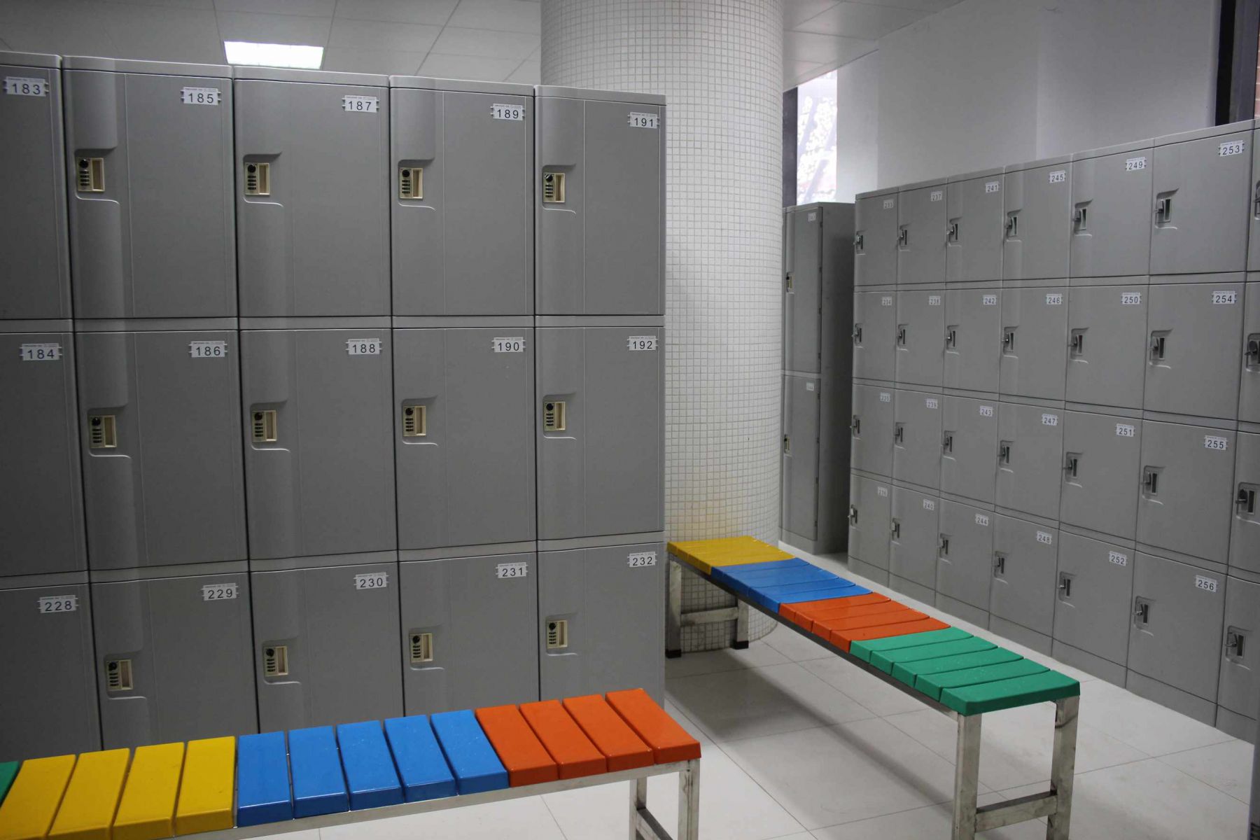 Toppla Plastic Lockers