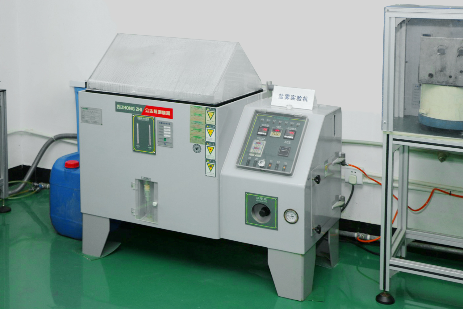 Salt spray tester