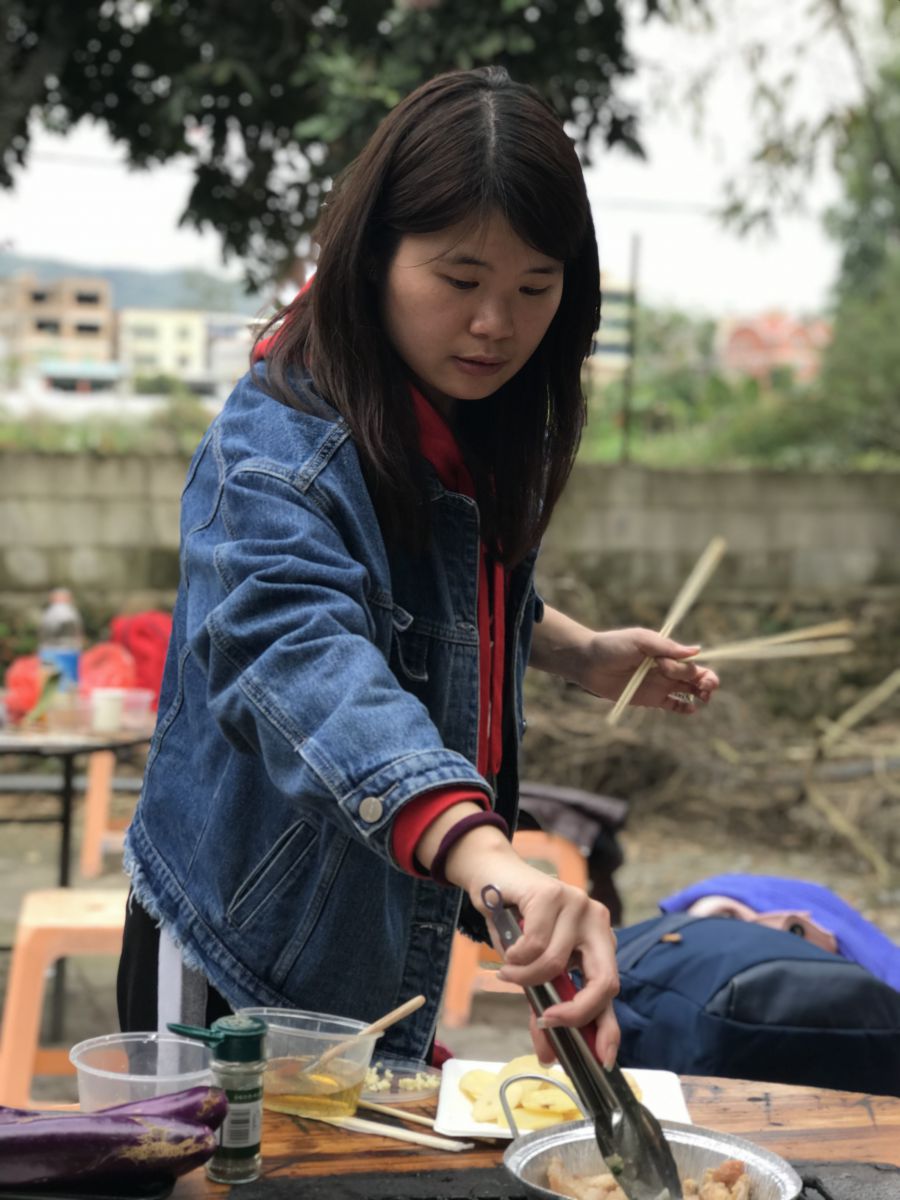 portable outdoor urinal