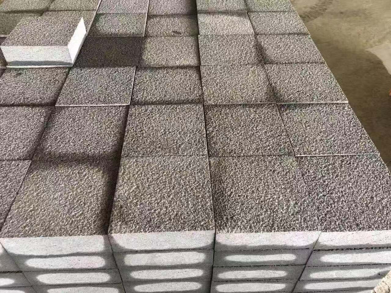 Bush Hammered Black Basalt Tiles, Natural Basalt Stone Slabs