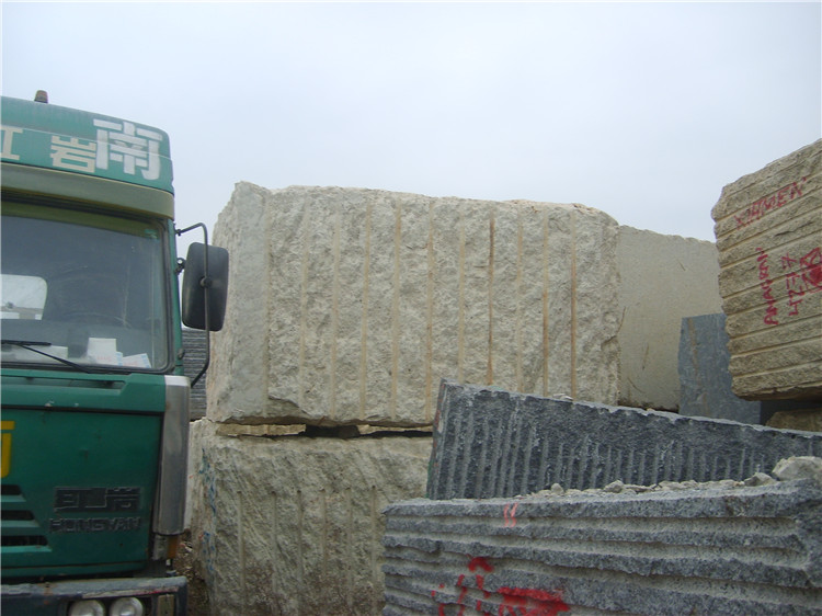 Good Quality Andromeda White Granite Blocks