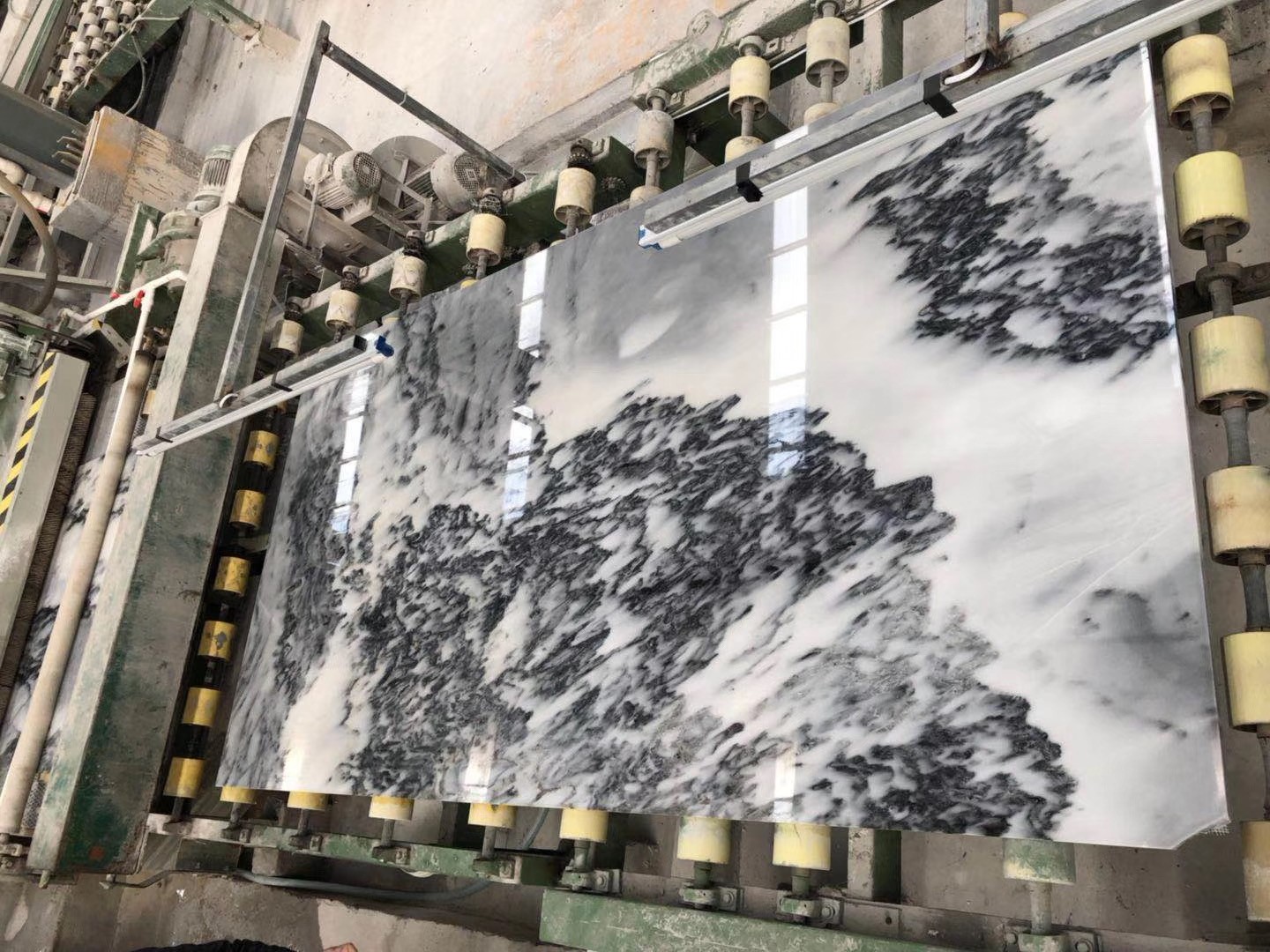 Ink Landscaping White Marble Slabs, Tiles