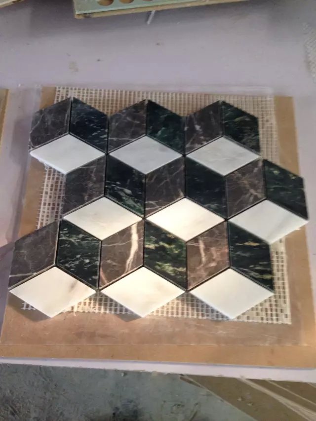 3d-mosaic-marble-tiles-natural-white-carrara-marble-tiles-pattern-a.jpg