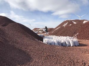 Natural Basalt Red Rock Stone