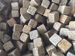 Tumbled G682 Granite Cubes