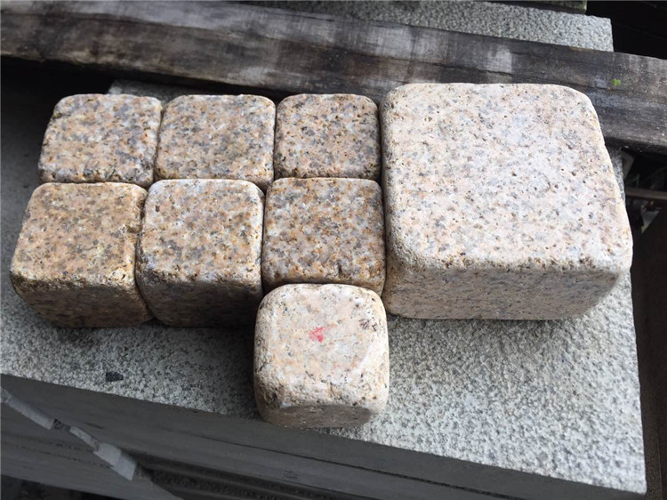 Yellow Granite G682 Tumbled