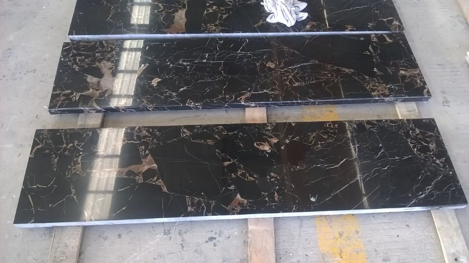 china-black-and-gold-marble-stair-treads-detail-2.jpg