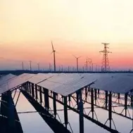 Pros and Cons of Centralized PV Plants and Distributed PV Plants