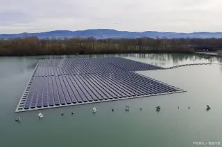 Customized Solutions for Floating Solar Power Systems