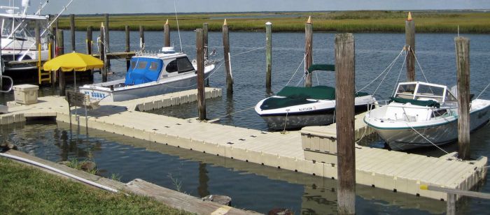 HDPE Floating Pier, Yacht Dock, Dry Dock System, Used in Marinas