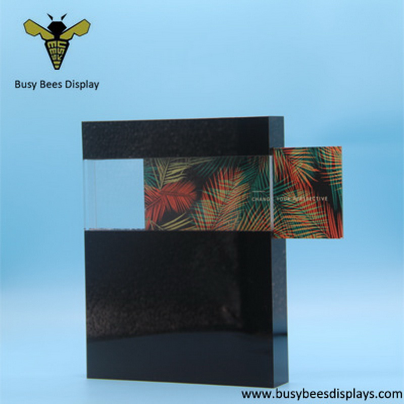 New Customized Design Acrylic Display Stands and Signs Trophy
