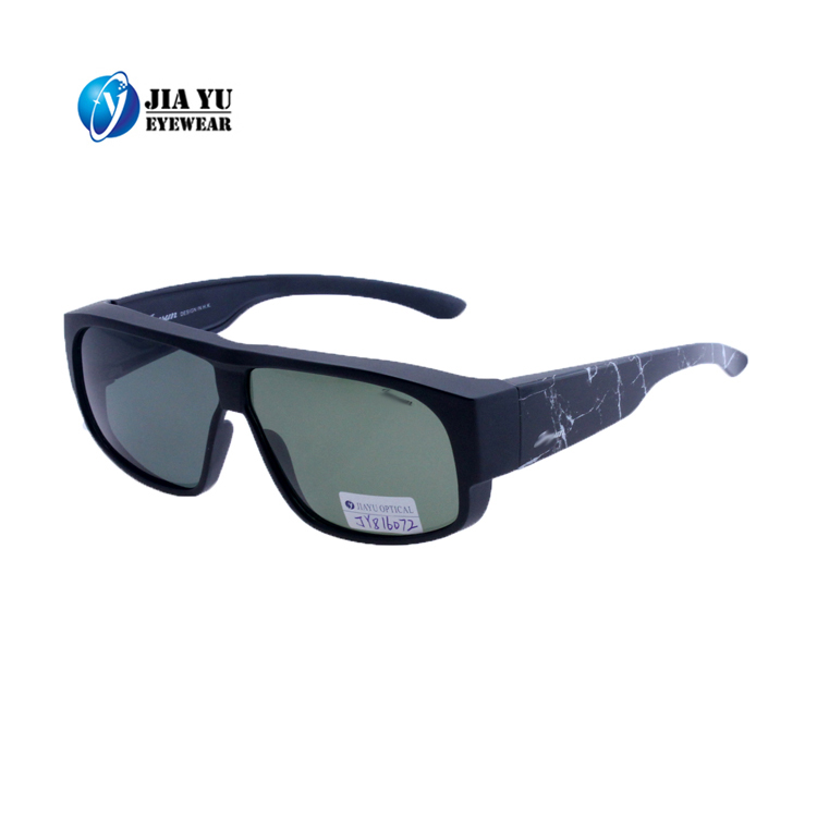 Fashion Mens Plastic Fit Over Green TAC Polarized Sunglasses Over Glasses