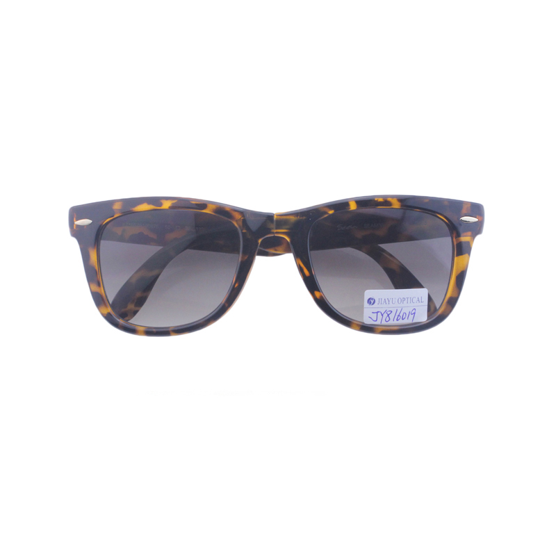 New Fashion Vintage With Metal Bridge Women Sun Shades Sunglasses