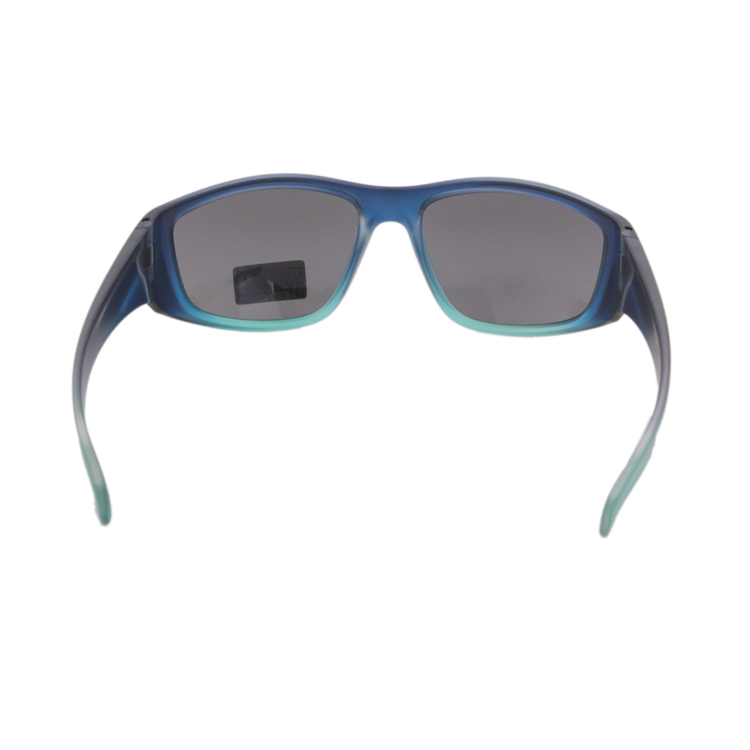 Xiamen Factory OEM Designer UV 400 Polarized Men Plastic Outdoor Sunglasses