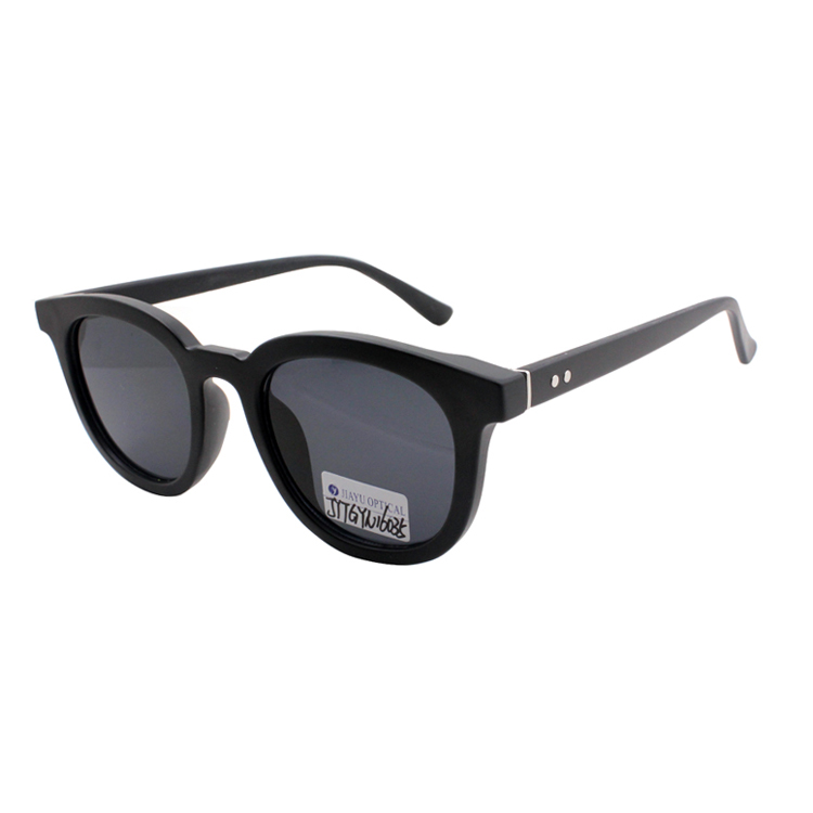 Xiamen Manufacture Black Men Luxury Sunglasses UV 400 Polarized With Metal Logo