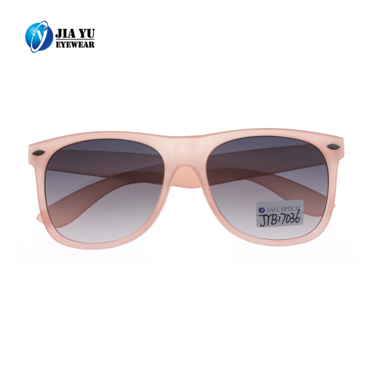 Xiamen Manufacture Summer Beautiful Designer Transparent Pink Plastic Girl Sunglasses