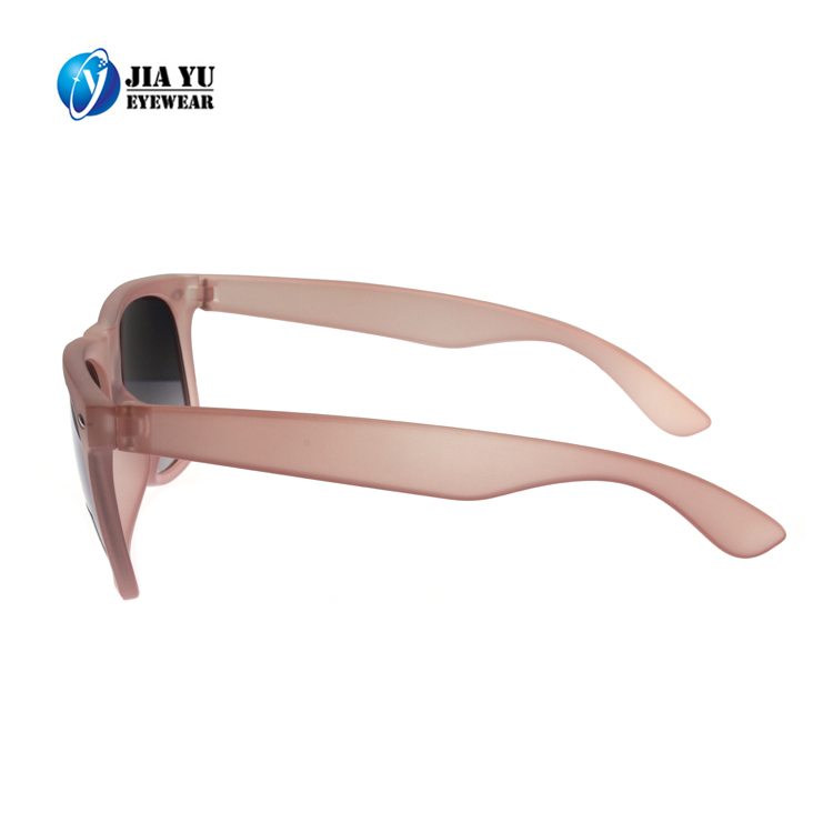 Xiamen Manufacture Summer Beautiful Designer Transparent Pink Plastic Girl Sunglasses