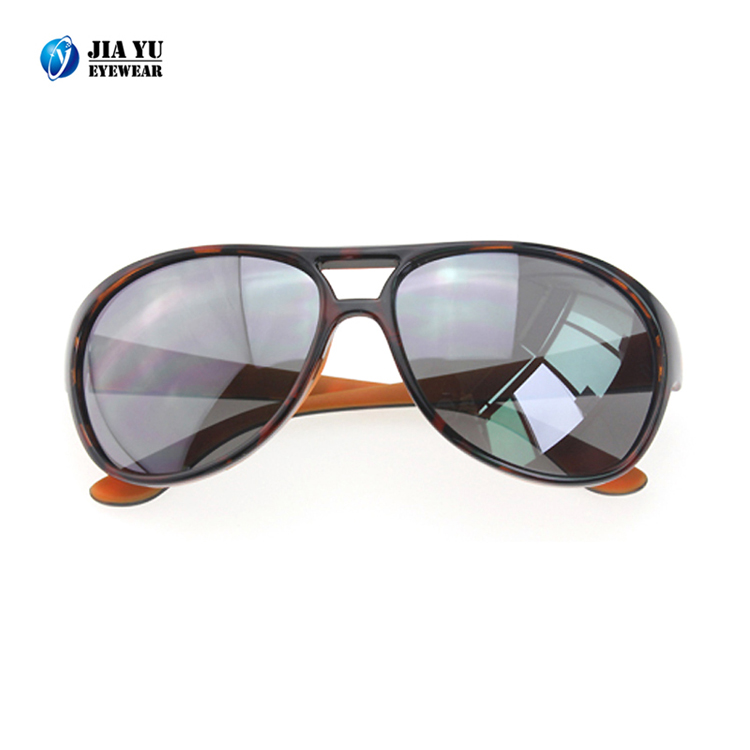 Xiamen Manufacture UV400 Protection Double Bridge Plastic Outdoor Sunglasses