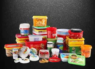 top-entry-in-mold-labeling-robot-max-clamping-force-200-850-kn-application.jpg