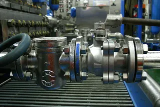 Valves Used in the Oil & Gas Industry: A Comprehensive Guide